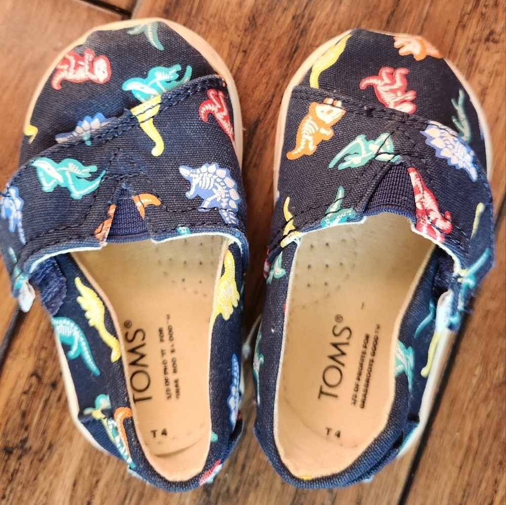 Toms Toddler Size‎ 4 Dinosaur 🦕